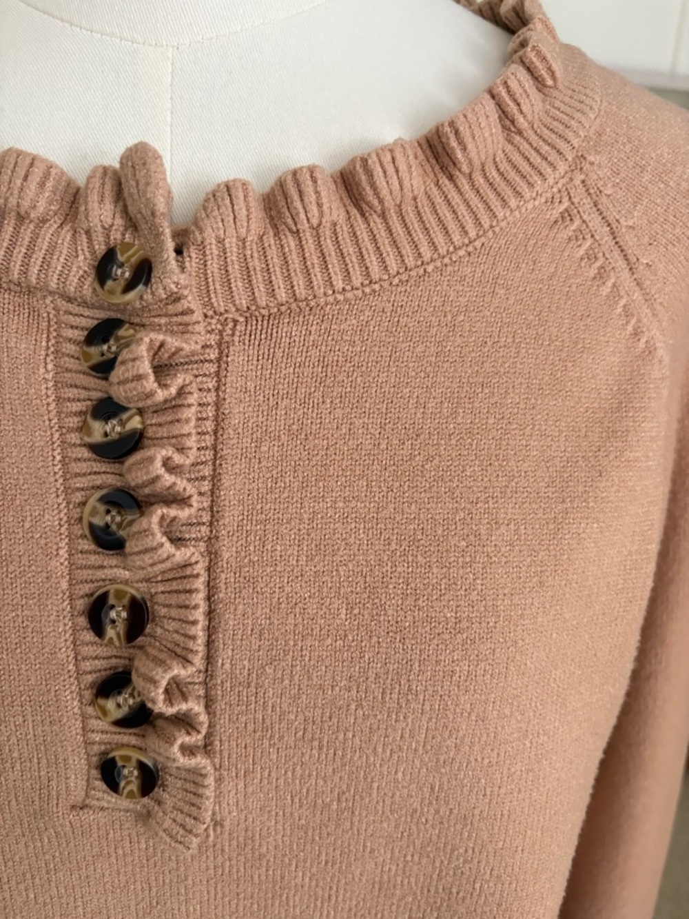 BTFBM Knit Sweater in Rosy Taupe w Ruffled Sleeve & Cuff - Half Button Closure L - Picture 8 of 11